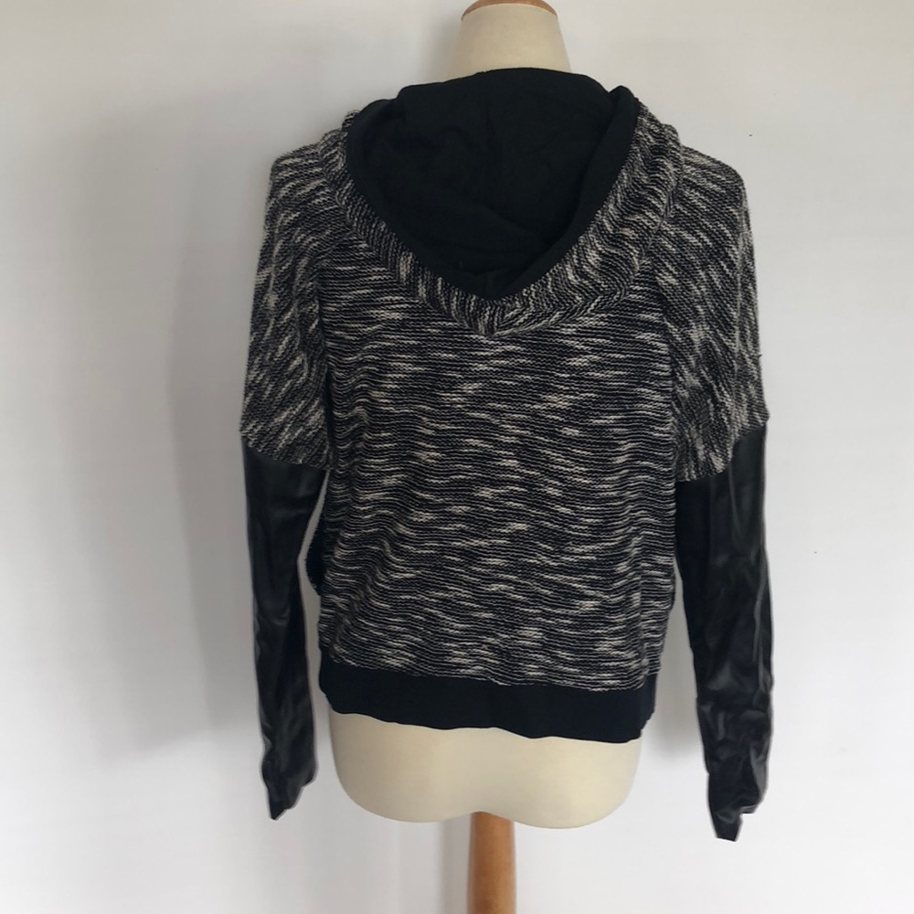NWOT Victoria’s Secret jacket S - Picture 8 of 8